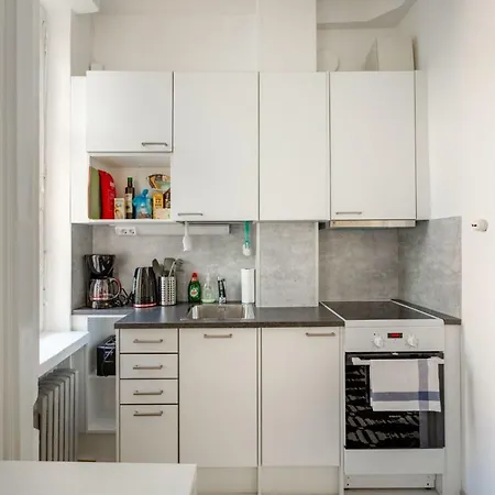 Wehost Ruusankatu 1